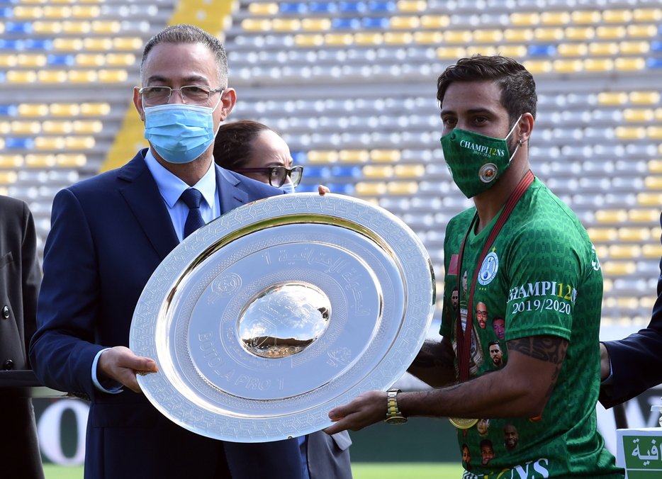 فوزي لقجع يقدم التهنئة لنادي الرجاء بالتأهل لنهائي كأس محمد السادس