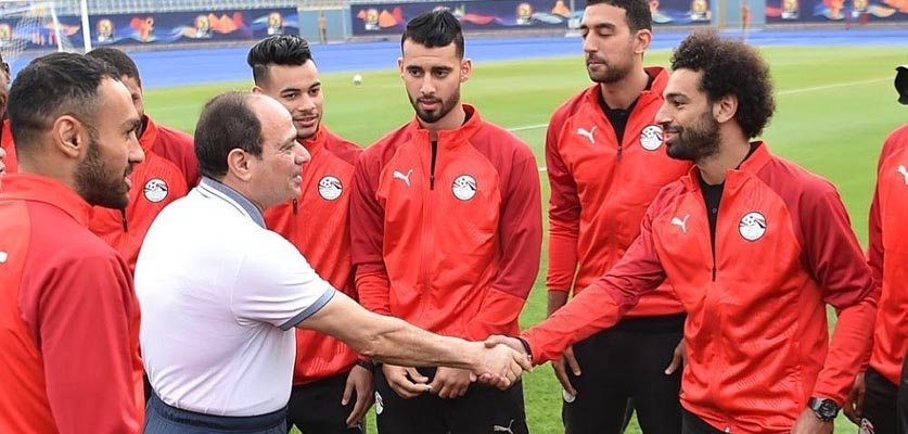السيسي يوجه رسالة عاجلة للاعبي المنتخب المصري بعد الهزيمة أمام السنغال