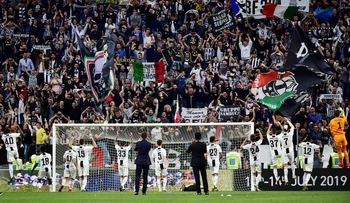 رئيس الاتحاد الإيطالي: نأمل في أن يتمكن عدد من المشجعين حضور مباريات الدوري