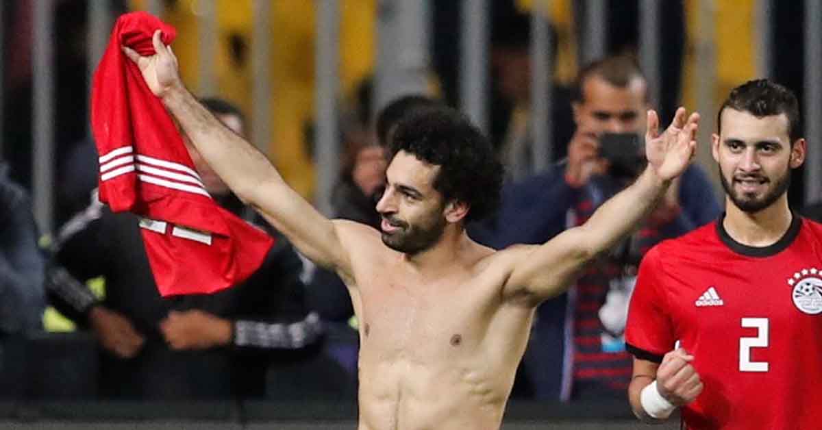 السر وراء احتفالية محمد صلاح بإزالة قميصه بعد هدفه في مباراة تونس