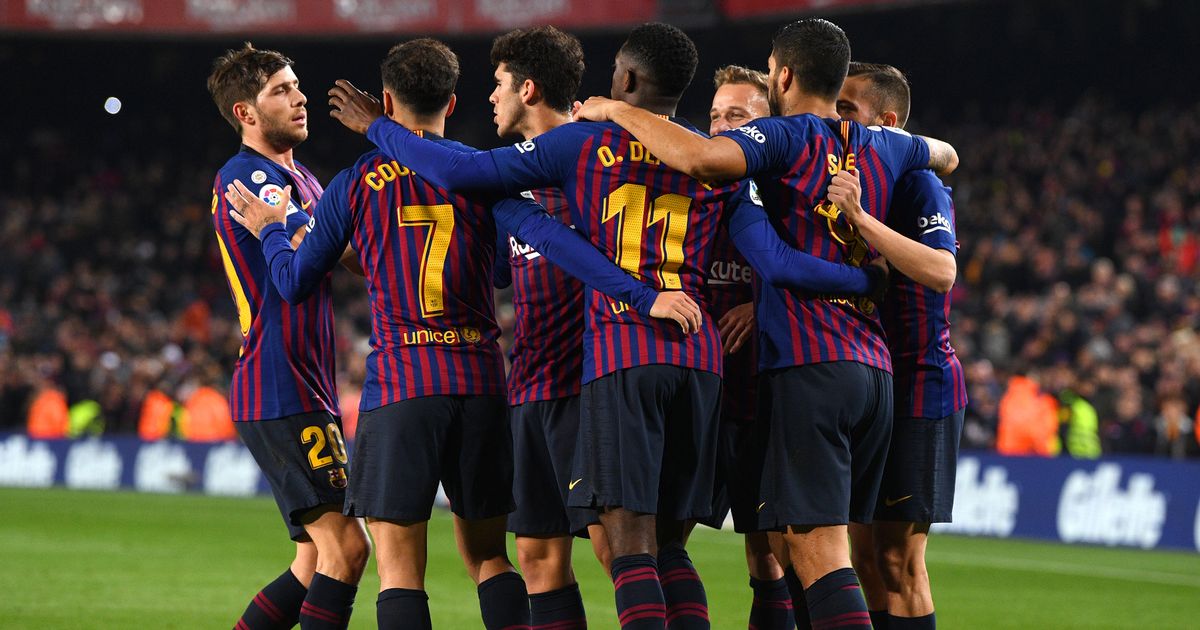 عشر لاعبين من برشلونة حزموا حقائبهم و سيُودعون الجماهير في نهائي الكأس
