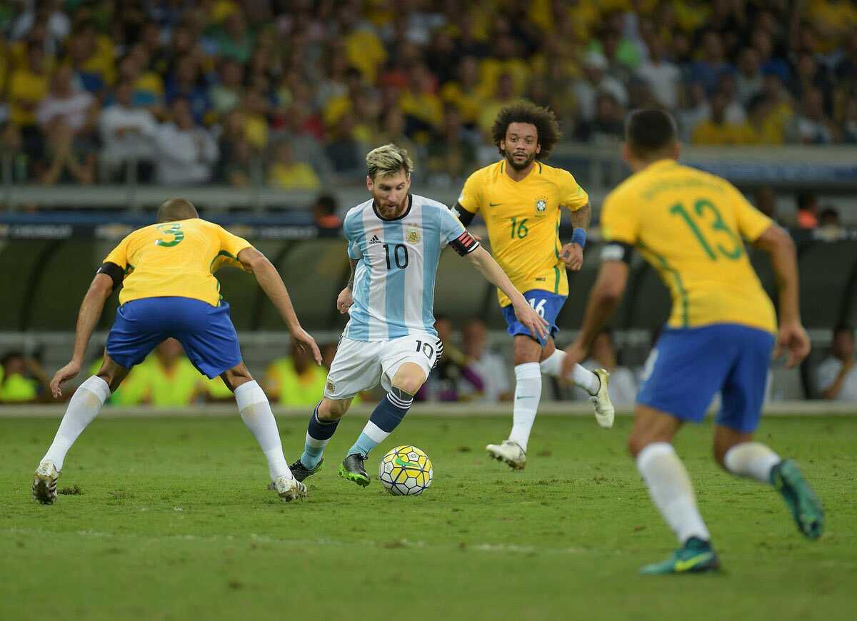 تشكيلة البرازيل والأرجنتين في مواجهة اليوم