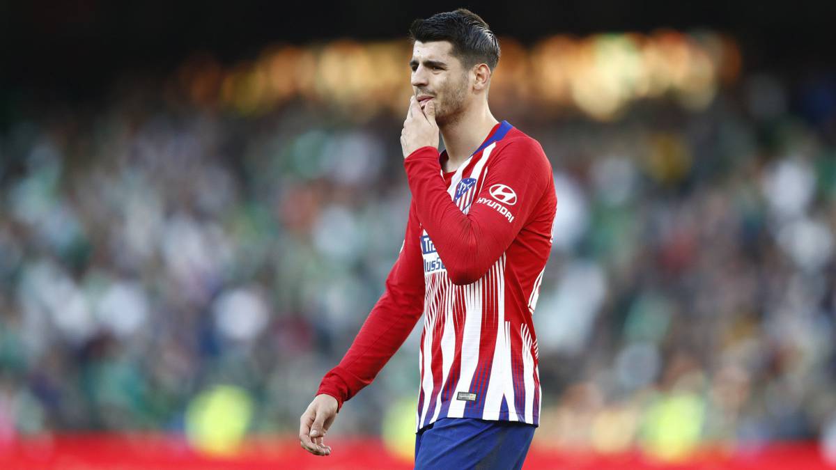 موراتا يلوم لاعبي أتليتيكو مدريد على تراجع النتائج