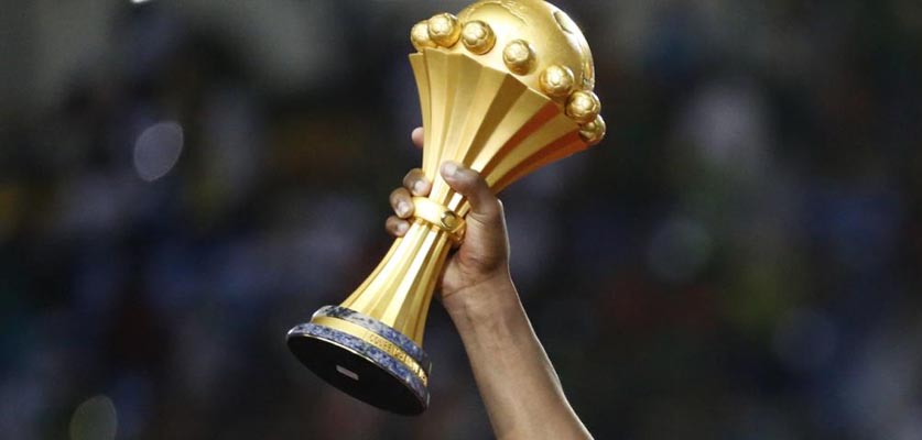 كأس أمم إفريقيا: موتسيبي يطير للكاميرون من أجل الحسم في تأجيل البطولة